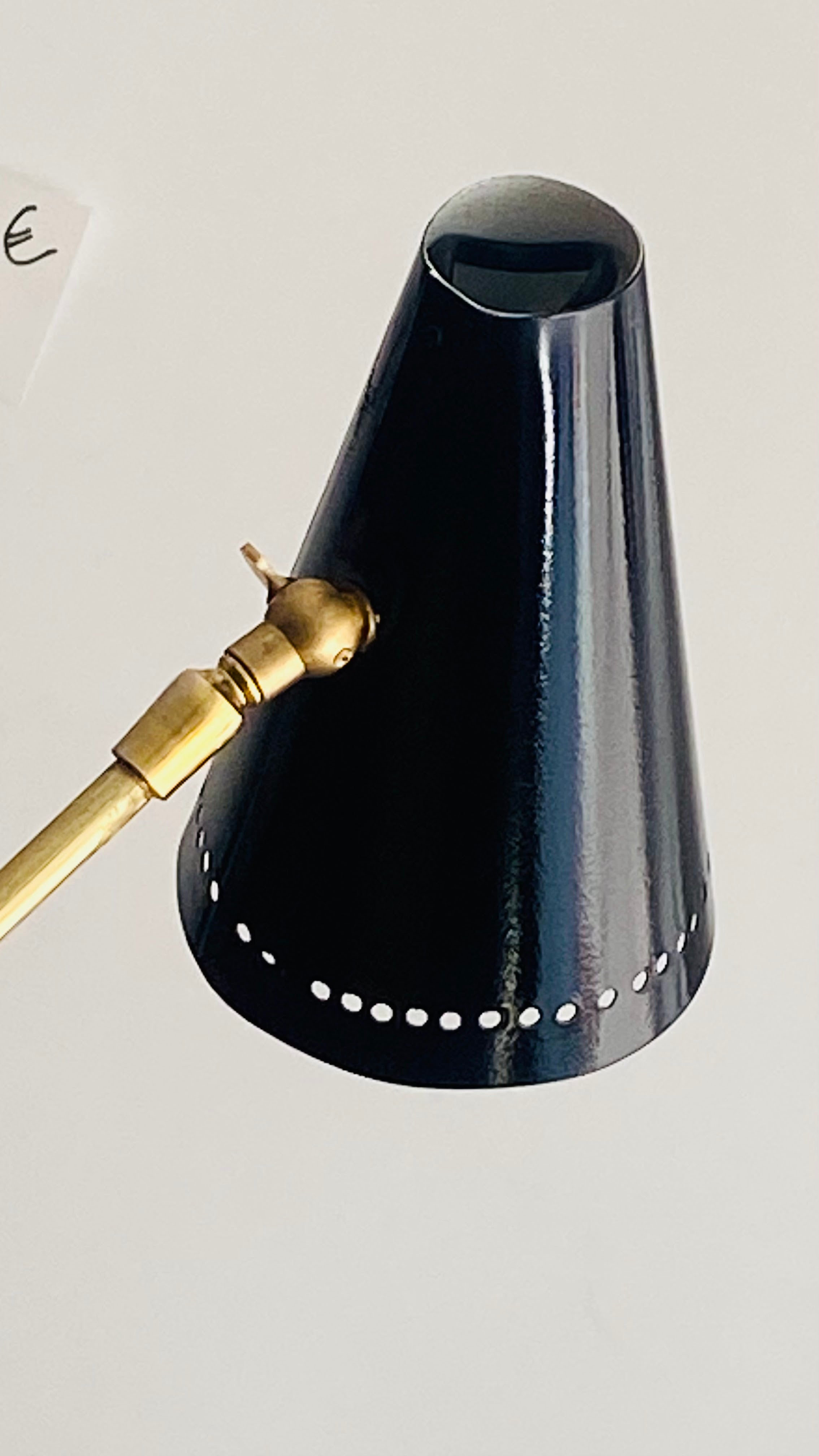 Lampe 3C — Laiton Massif & Cône Laqué Noir Mat