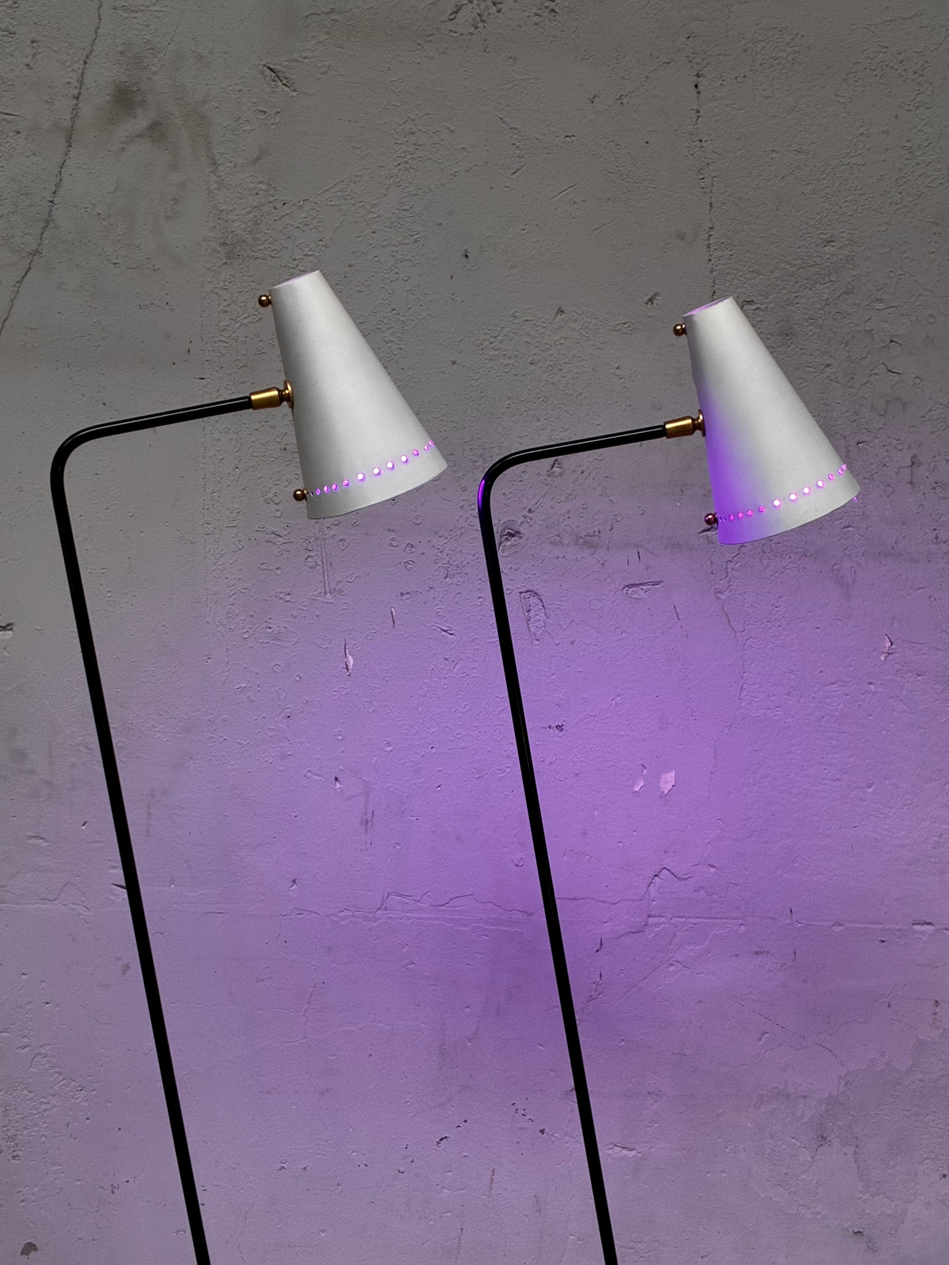 Magnifique Paire de Lampadaire, design minimaliste